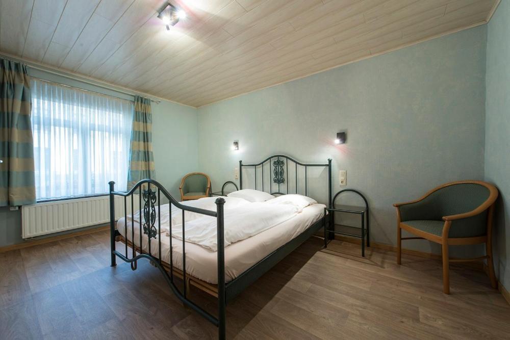 Appart Hotel Au Pied De Vigne Врес-сюр-Сьомоа Екстериор снимка